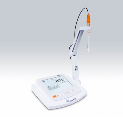 Table Conductivity Controllers: Practical Applications and Techniques 2026