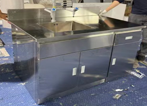 Customization and Accessory Options for the YR06013-8 Stainless Steel Laboratory Work Bench